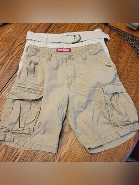Pair of Men's Cargo Shorts 32 waist Active Lifestyle Many Pockets 100% Cotton